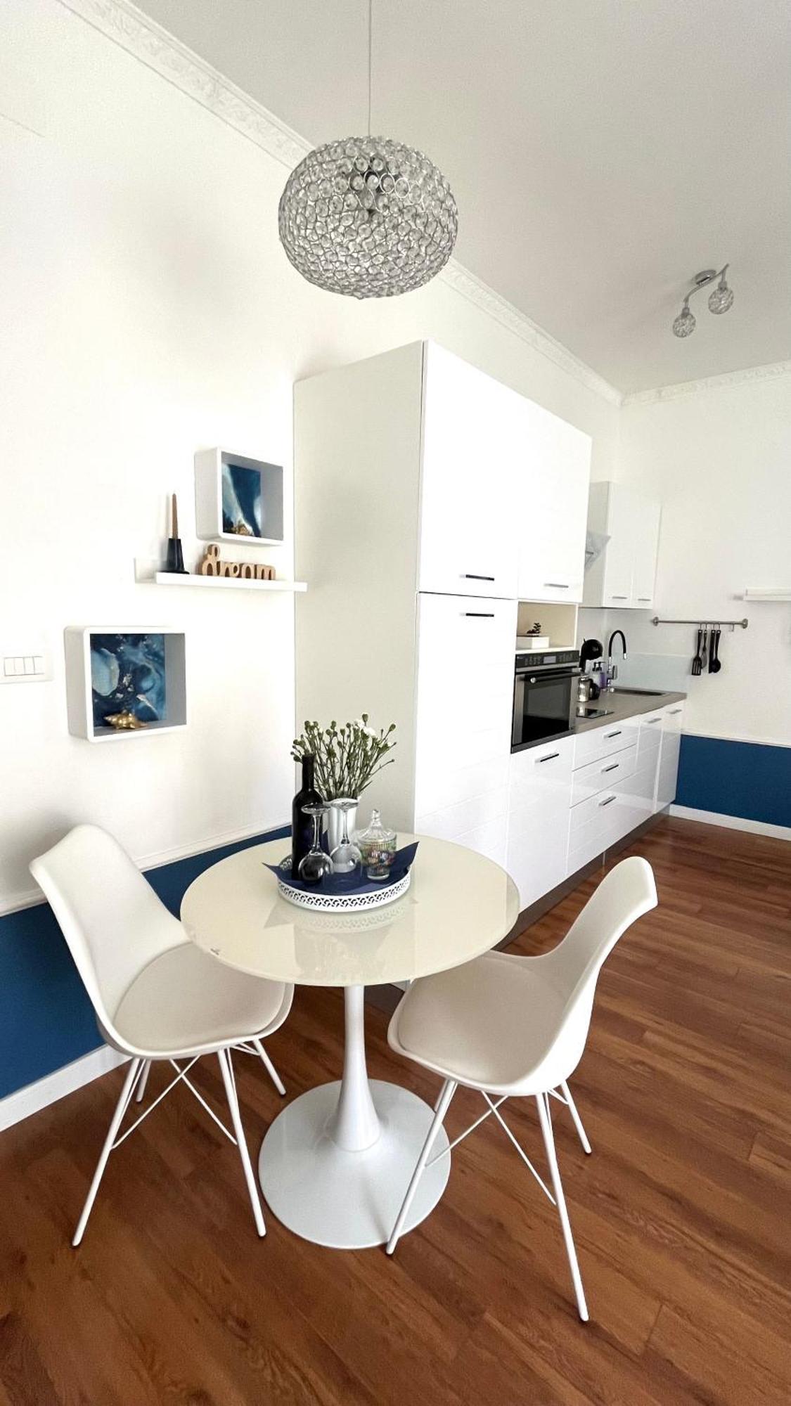 Marcel Old Town Apartment